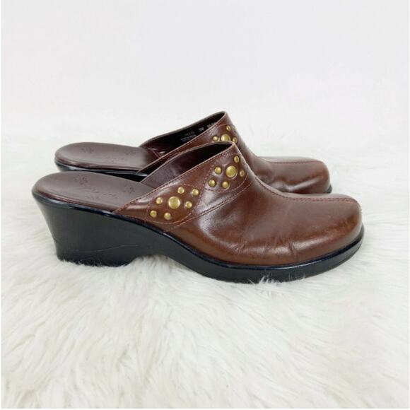 Clarks Brown Leather Clogs Size 7 M Women Studded Comfort Slip-On Mule Heels - Picture 5 of 11